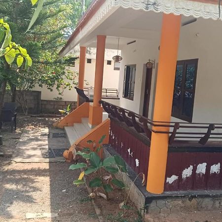 Bee Villa Варкала Екстериор снимка